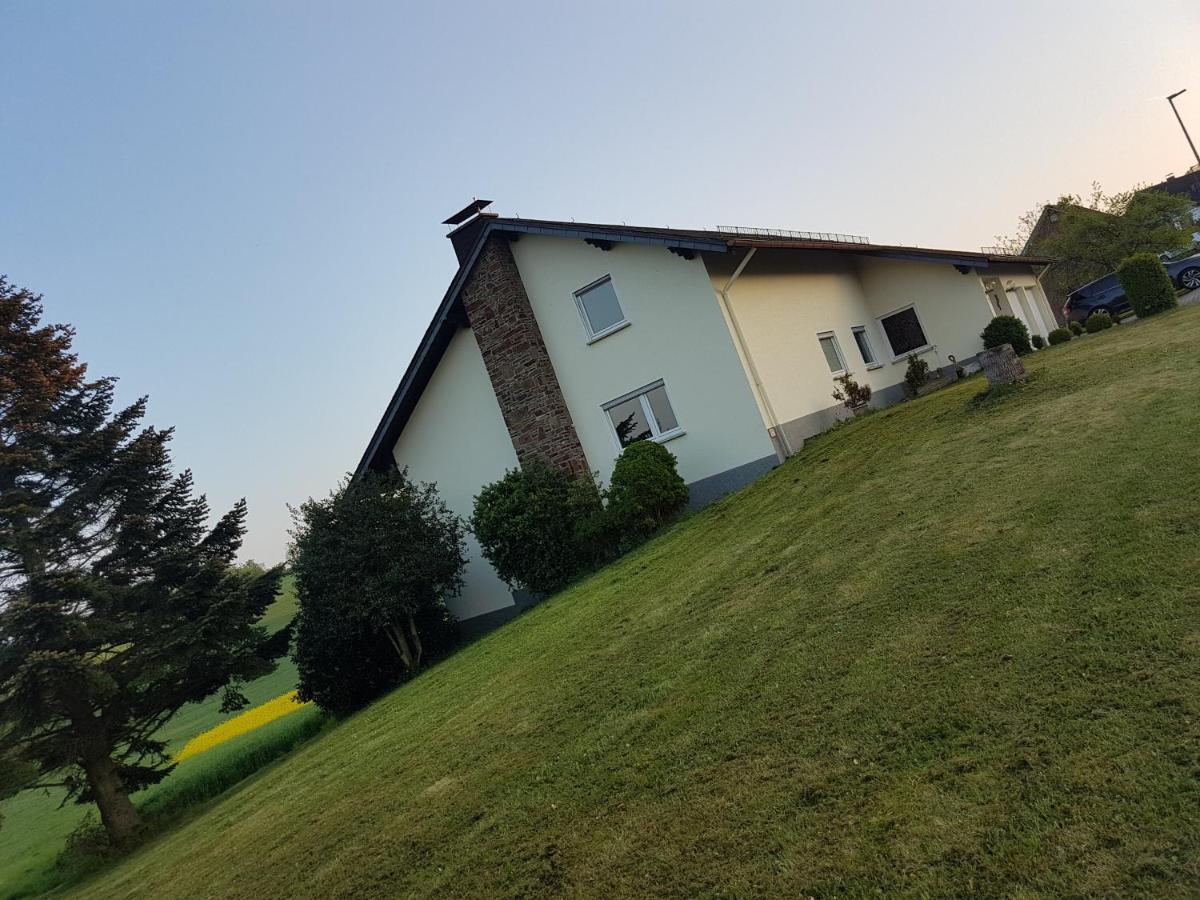 Ferienwohnung Haus Abrioux Zur Falkenlay Бад-Бертрих Экстерьер фото